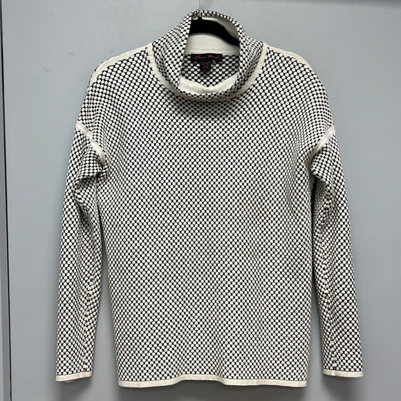 SOLD IN STORE Elena Wang High Funnel Neck Sweater Size Medium - Picture 2 of 9